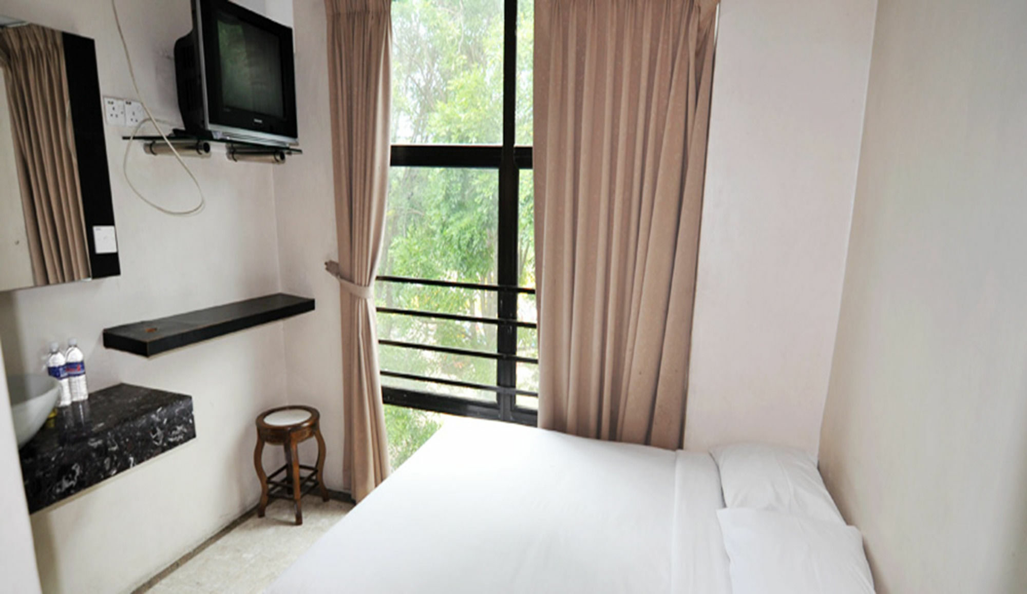 Hotel Zamburger Sungai Bakap Simpang Ampat  Eksteriør billede